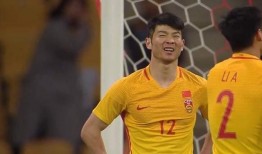 名记爆料金敬道完整视频,名记爆料揭示足球场上的真实瞬间